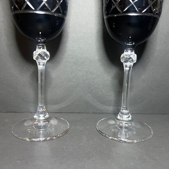 VTG Set of 2 Black & Clear Cut Crystal Gioielli Da Tavola Le Stelle Wine Glasses - Picture 3 of 7